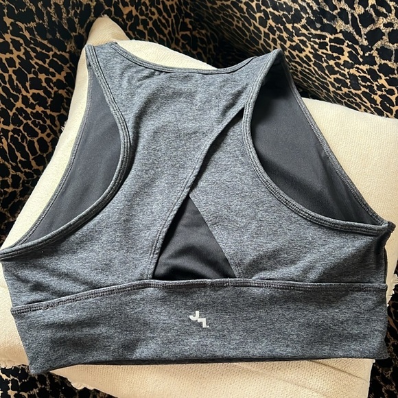 3 Sports Bras - Picture 8 of 9